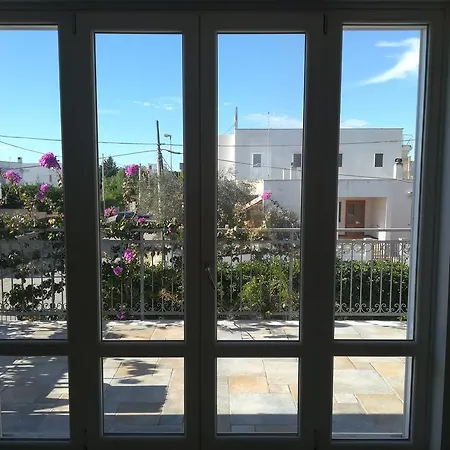 Vicino Al Mare Apartment *